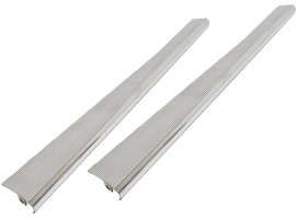 Marche pieds aluminium massif poli rainure (la paire)